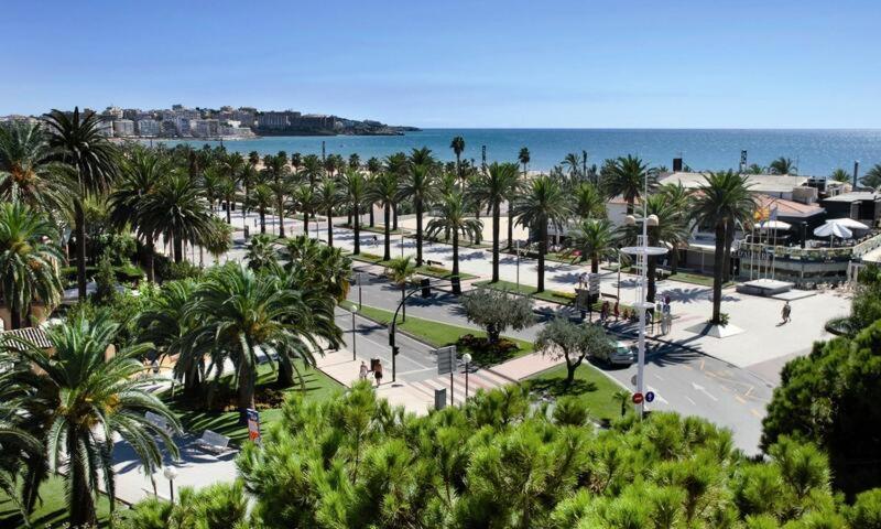 SALOU : SPACIEUX APPARTEMENT 100 M2 vue sur mer Extérieur photo